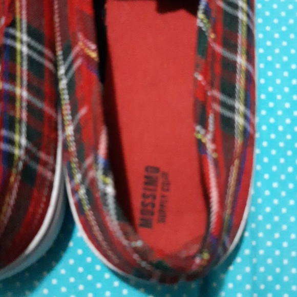 Plaid Canvas Shoe - Picture 2 of 3